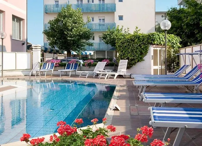 فندق Sanremo 3*
